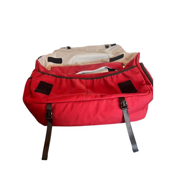 PATAGONIA EXTRA LARGE CRITICAL MASS MESSENGER BAG STYLE# 48278 BURGUNDY BLACK - Picture 10 of 16